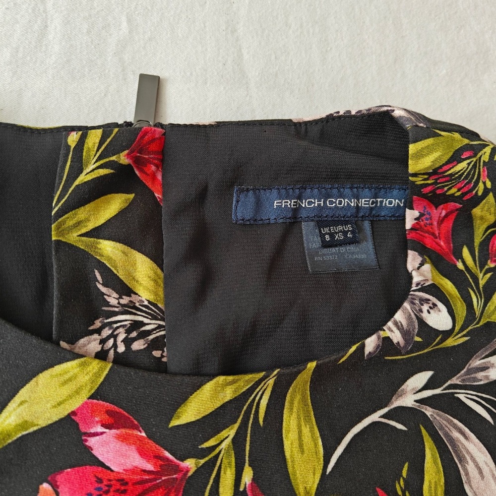 French Connection Floral Mini Dress Black Pink Short Sleeve Pockets Full Zip 4 - Picture 7 of 8